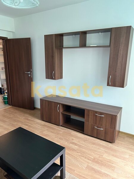 Aleea Mizil, apartament 2 camere decomandat, 52 mp, centrala proprie, parcare.