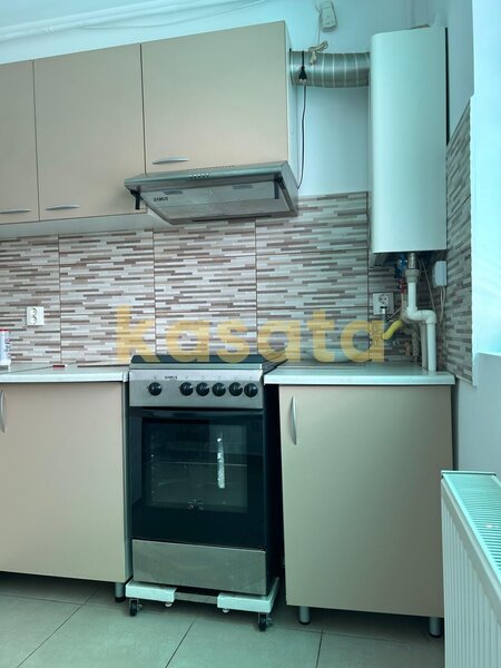 Aleea Mizil, apartament 2 camere decomandat, 52 mp, centrala proprie, parcare.
